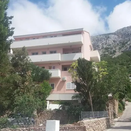 Benjamin Guest house