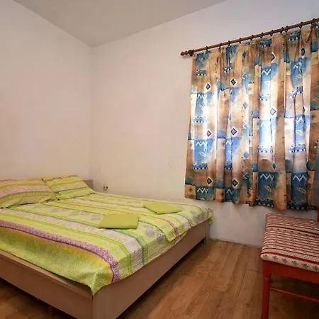 Benjamin Guest house